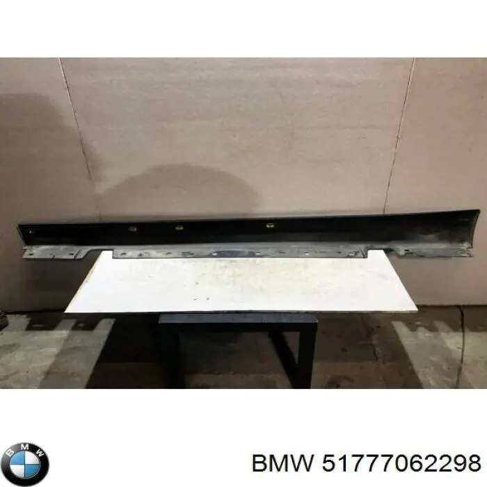 51777062298 BMW