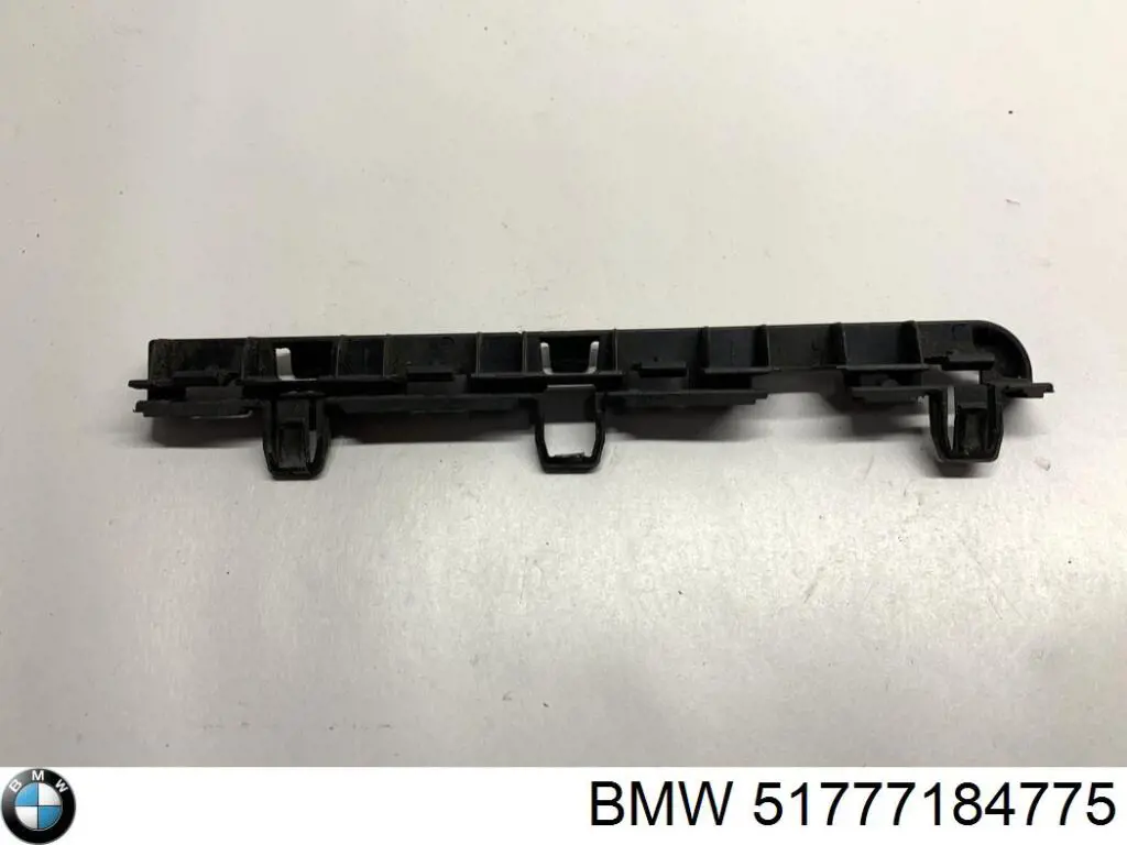 Soporte de moldura exterior del umbral izquierdo BMW 51777184775 precio, desde 16,58 EUR