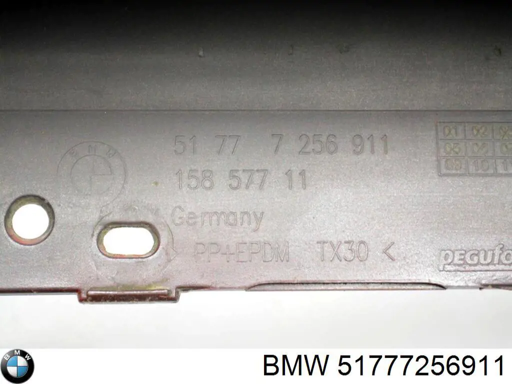 Moldura exterior izquierda del umbral BMW 51777256911 precio, desde 135,04 EUR