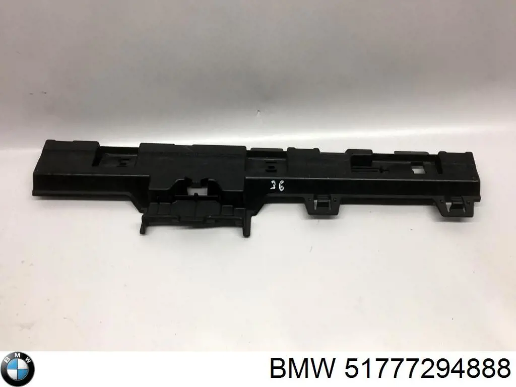 Comprar 51777294888 BMW Soporte de moldura exterior del estribo derecho