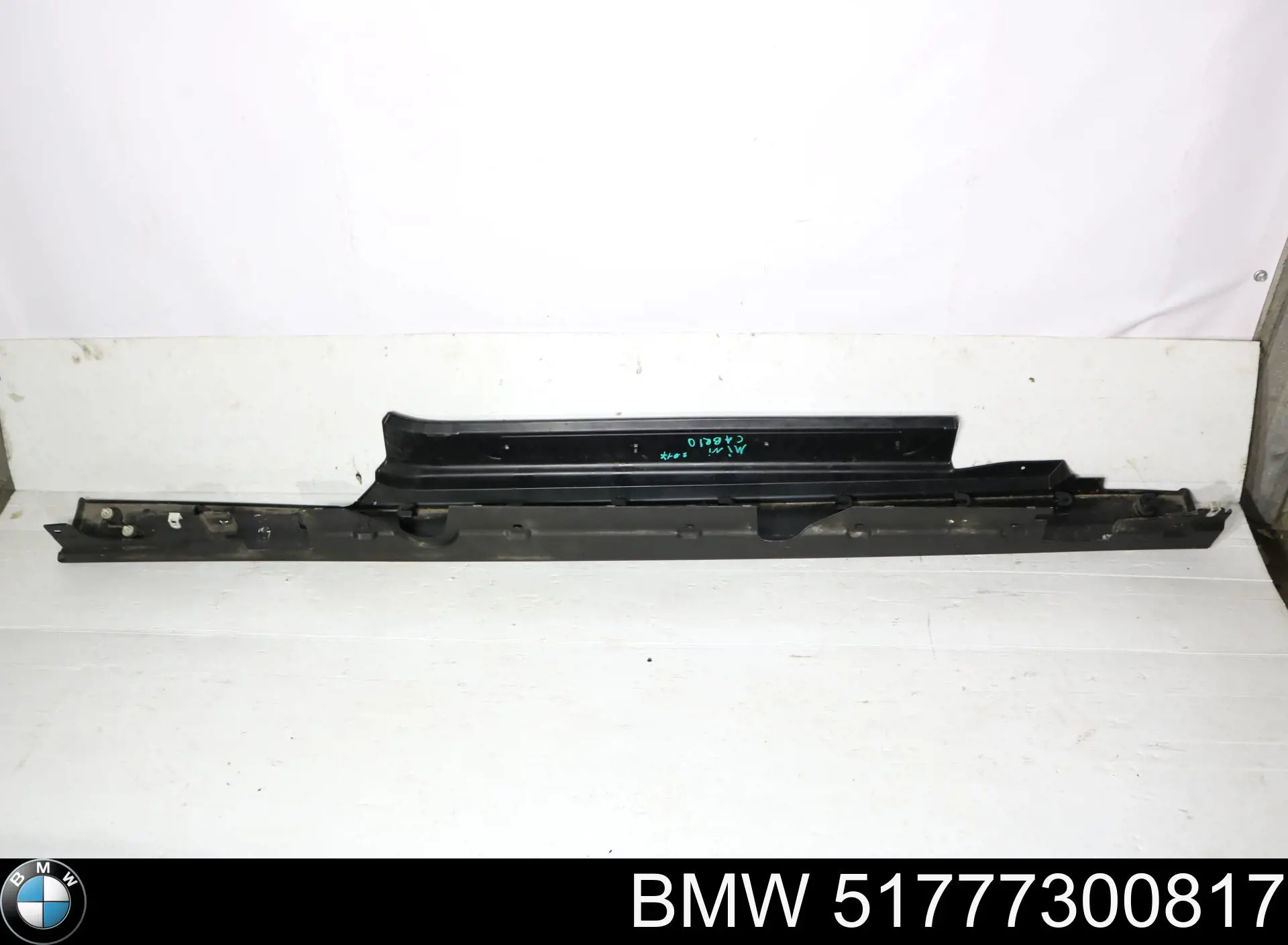 51777300817 BMW