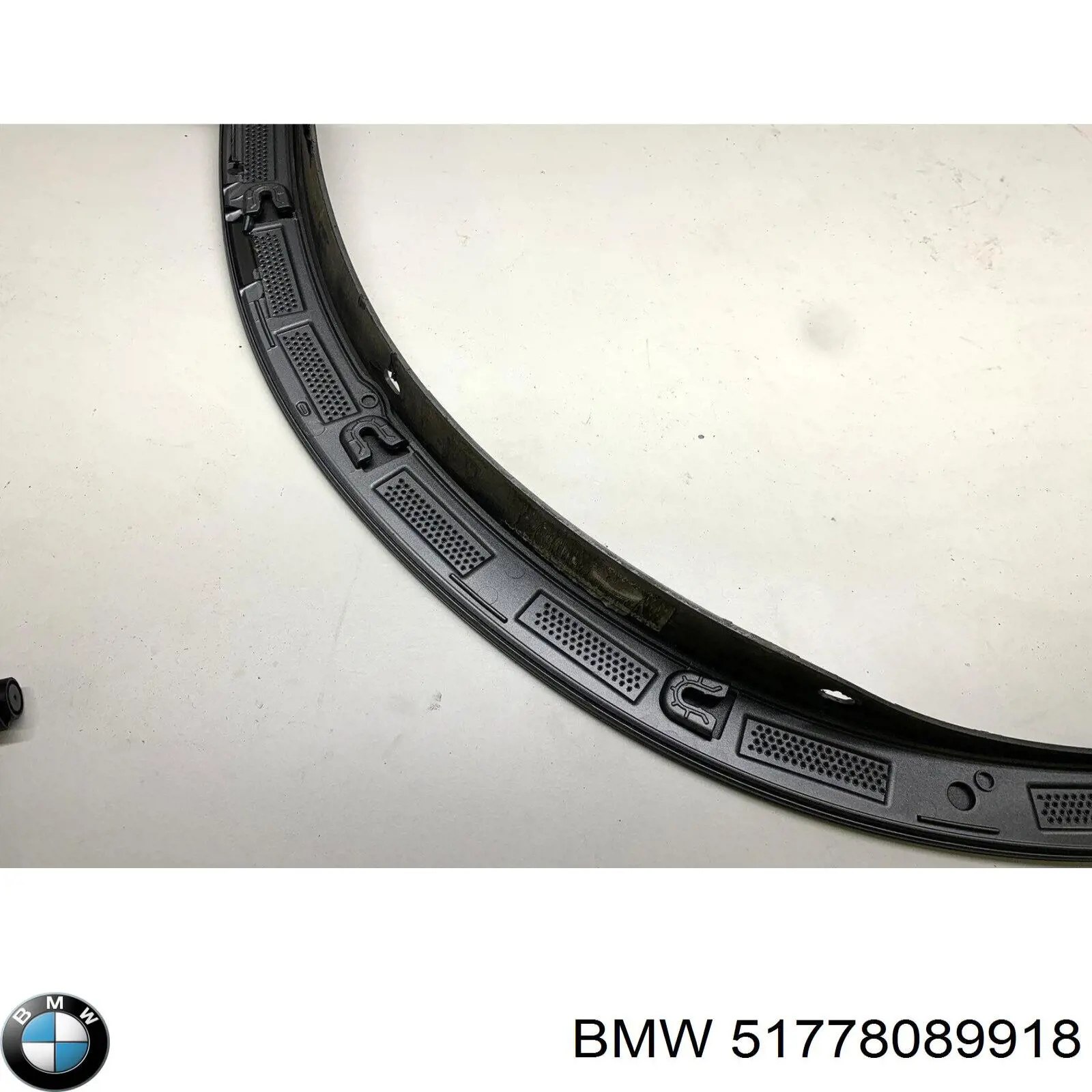 51778089918 BMW