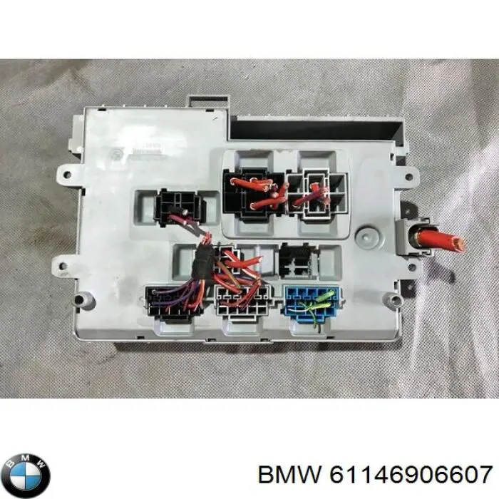 61146906607 BMW caja de fusibles