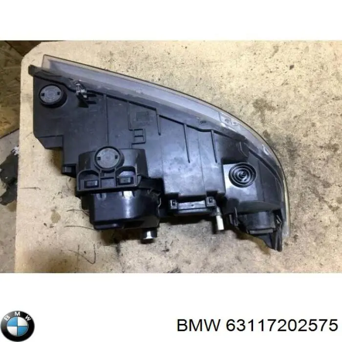 63117202575 BMW faro izquierdo