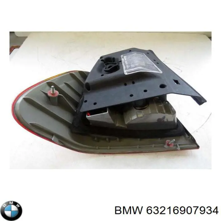 115945019 TYC Piloto trasero exterior derecho