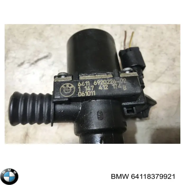64118379921 BMW Valvula del calefactor