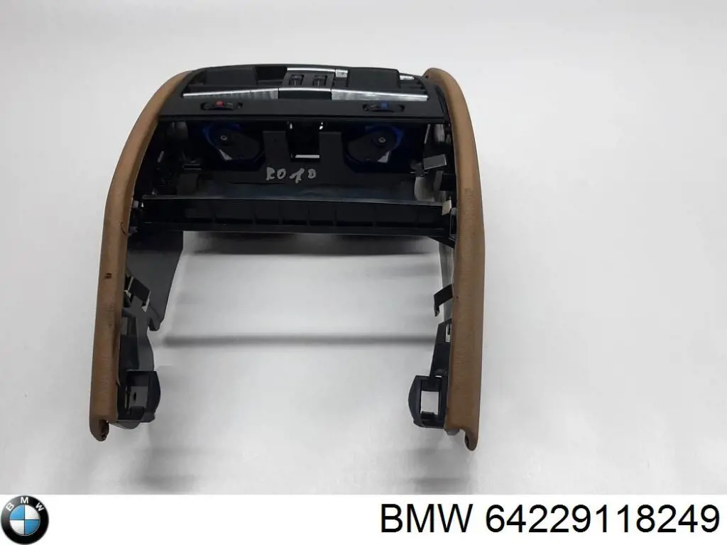 64229118249 BMW rejilla ventilacion de apoyabrazos trasera