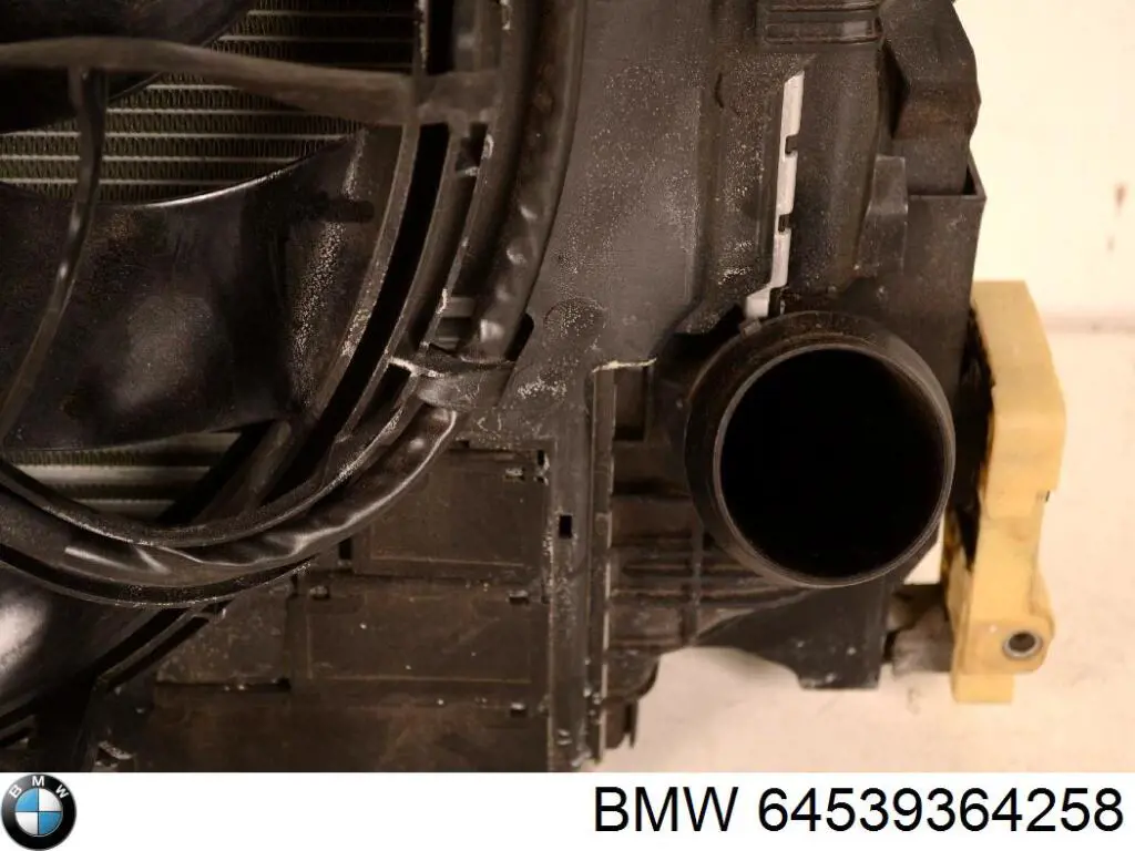 Condensador BMW 64539364258