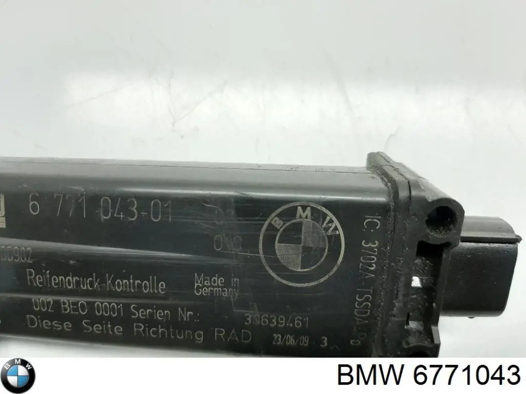 6771043 BMW 