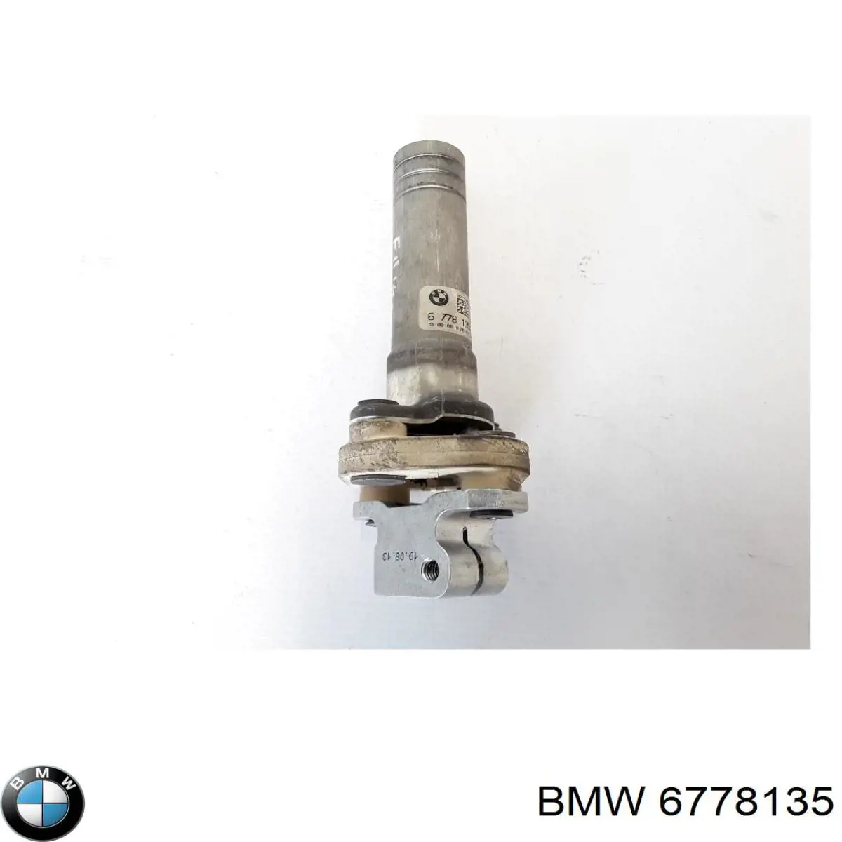 Eje superior de la columna de dirección 6778135 BMW