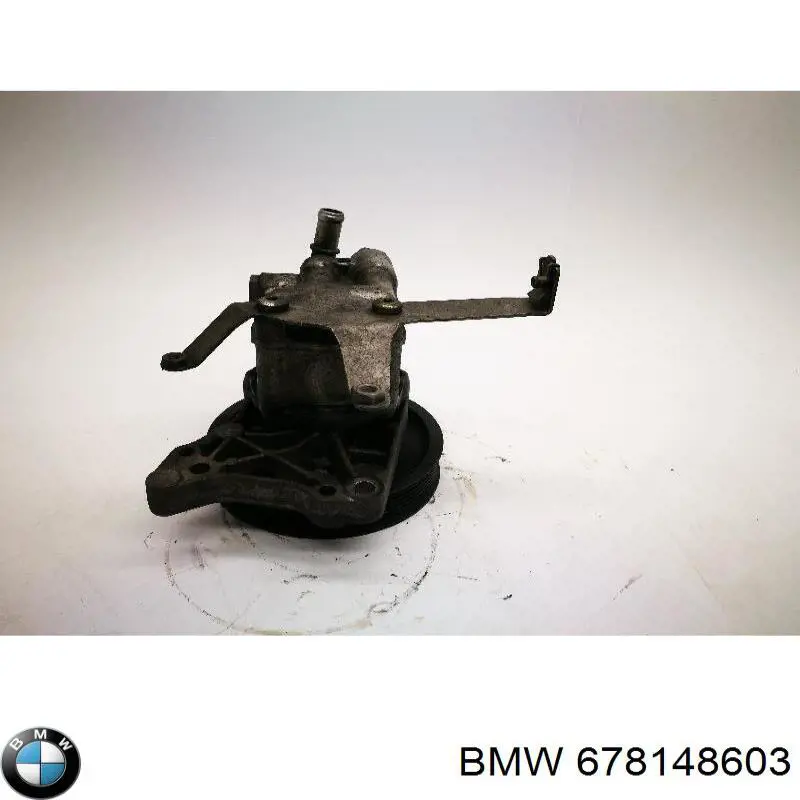 Bomba de dirección hidráulica BMW 678084802