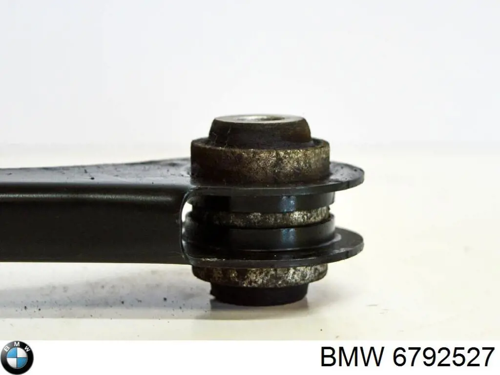  BMW 6792527