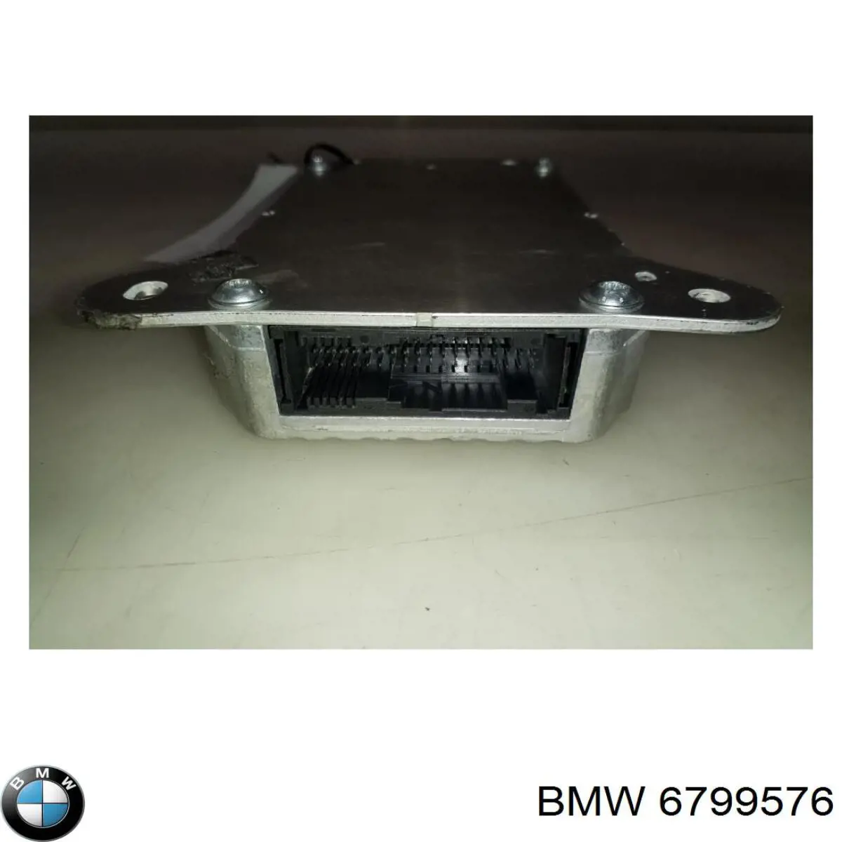 6799576 BMW