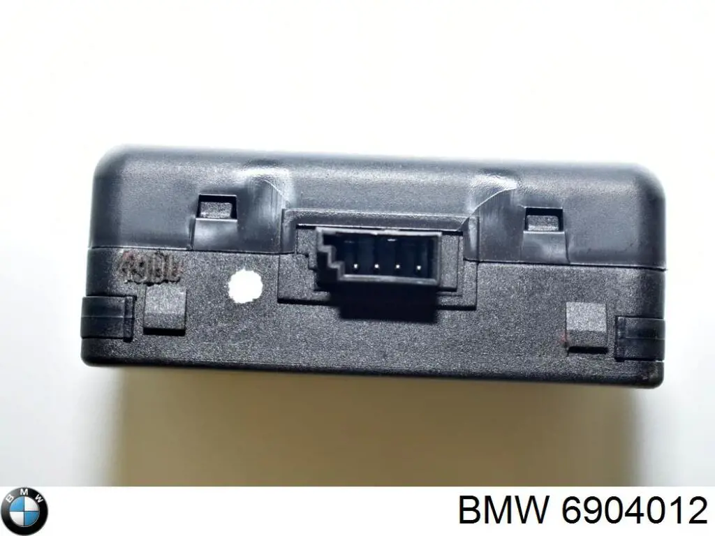 6904012 BMW