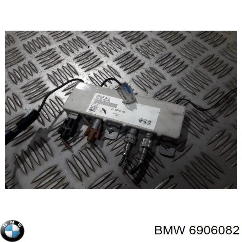 6906082 BMW