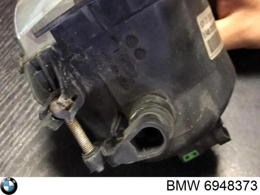 Luz antiniebla izquierda BMW 6948373