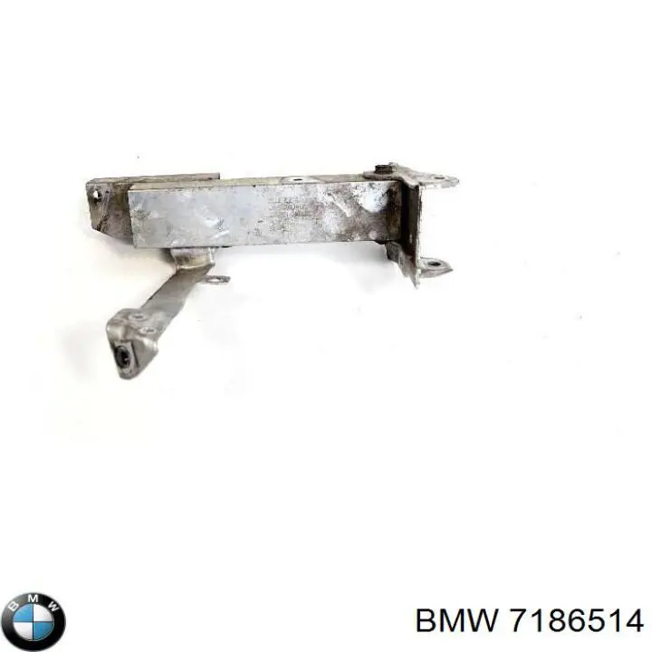 7186514 BMW Soporte de parachoques delantero derecho