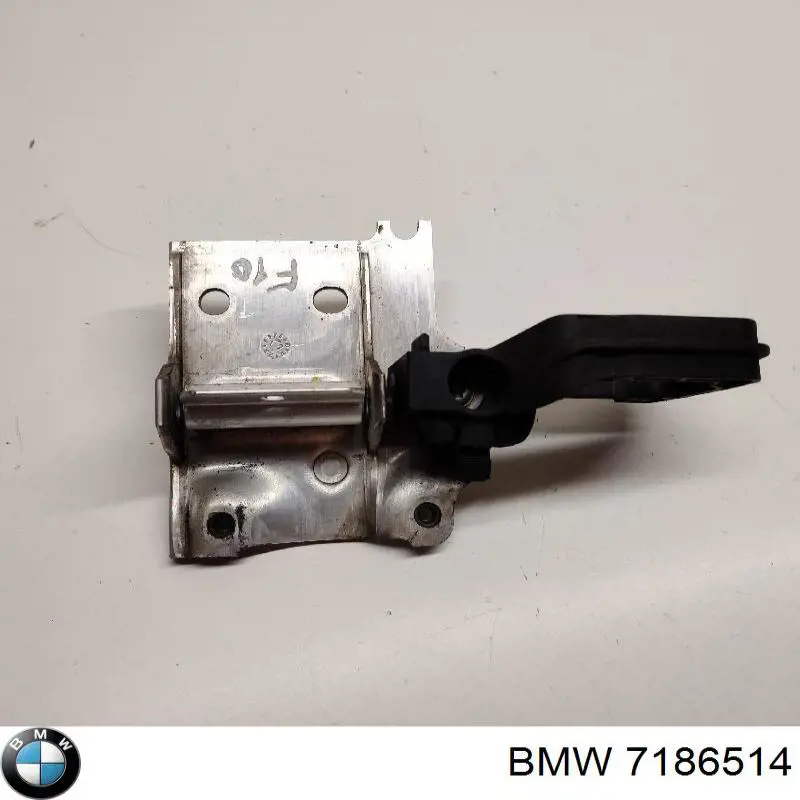 Soporte de parachoques delantero derecho BMW 7186514 precio, desde 29,60 EUR