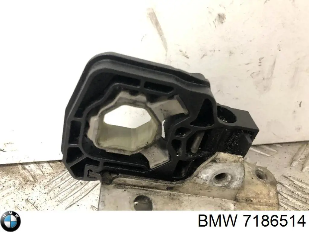 Comprar 7186514 BMW Soporte de parachoques delantero derecho