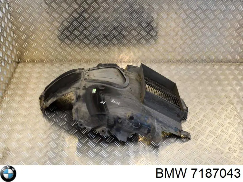 Tapa de guardabarros delantero izquierdo BMW 7187043 precio, desde 9,64 EUR