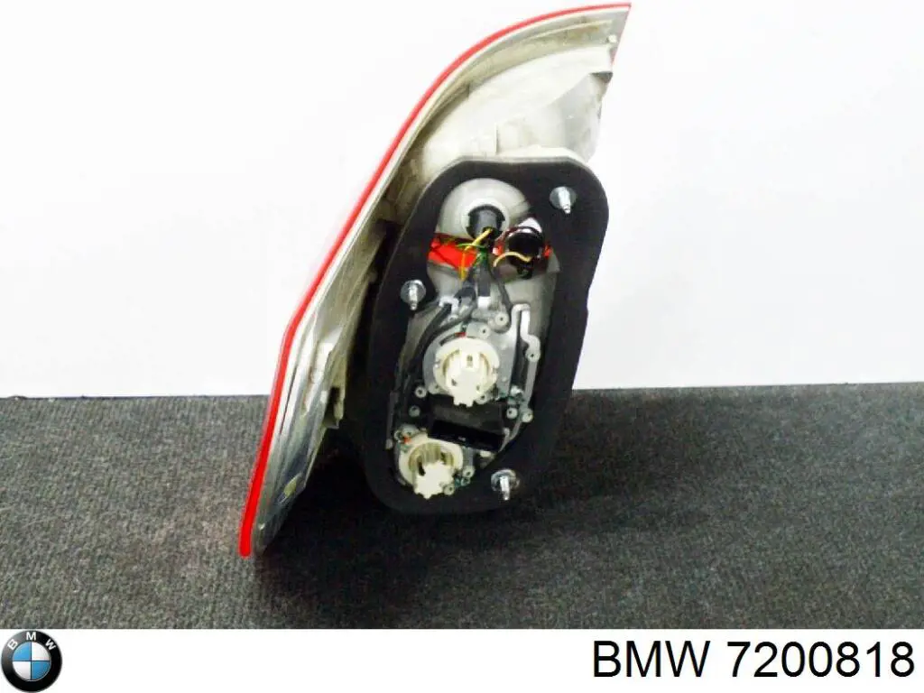 Piloto trasero exterior derecho 7200818 BMW