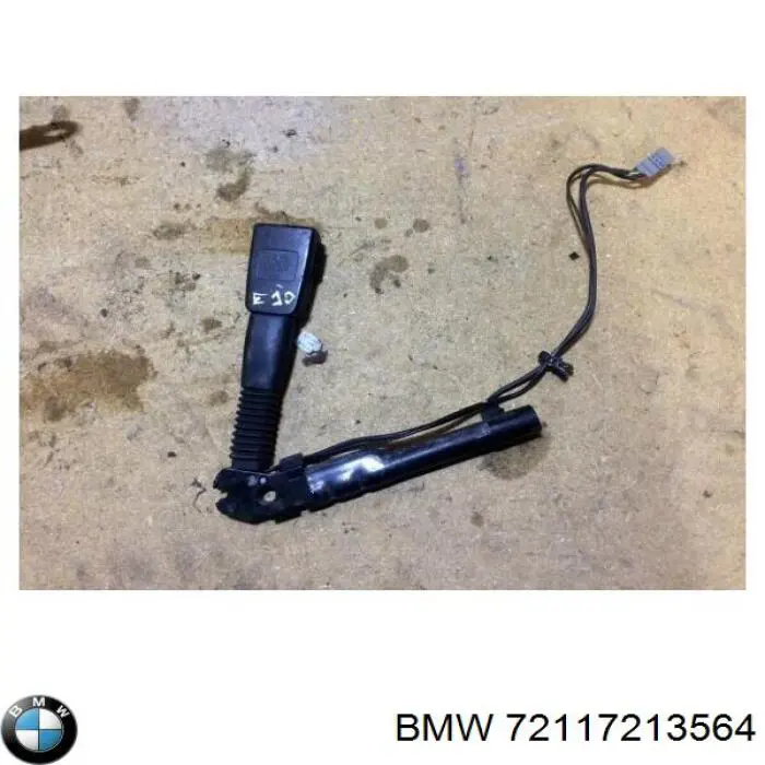 Palanca de bloqueo del cinturón de seguridad delantero derecho BMW 72117213564