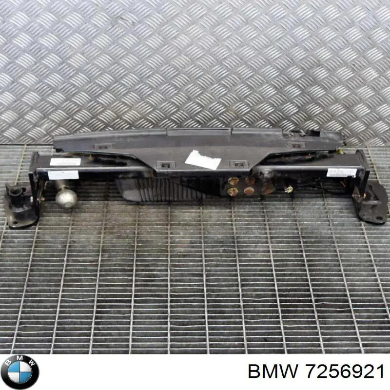Soporte central del parachoques trasero 7256921 BMW