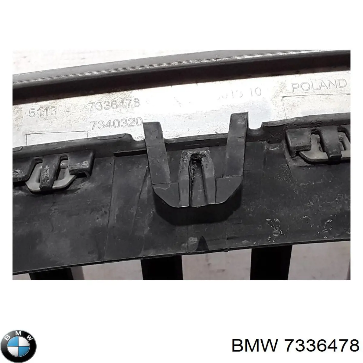 7336478 BMW Rejilla derecha del radiador