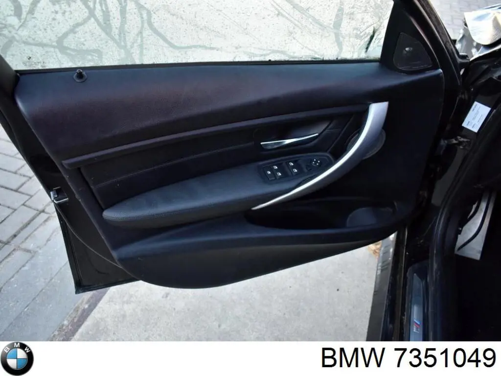 7351049 BMW