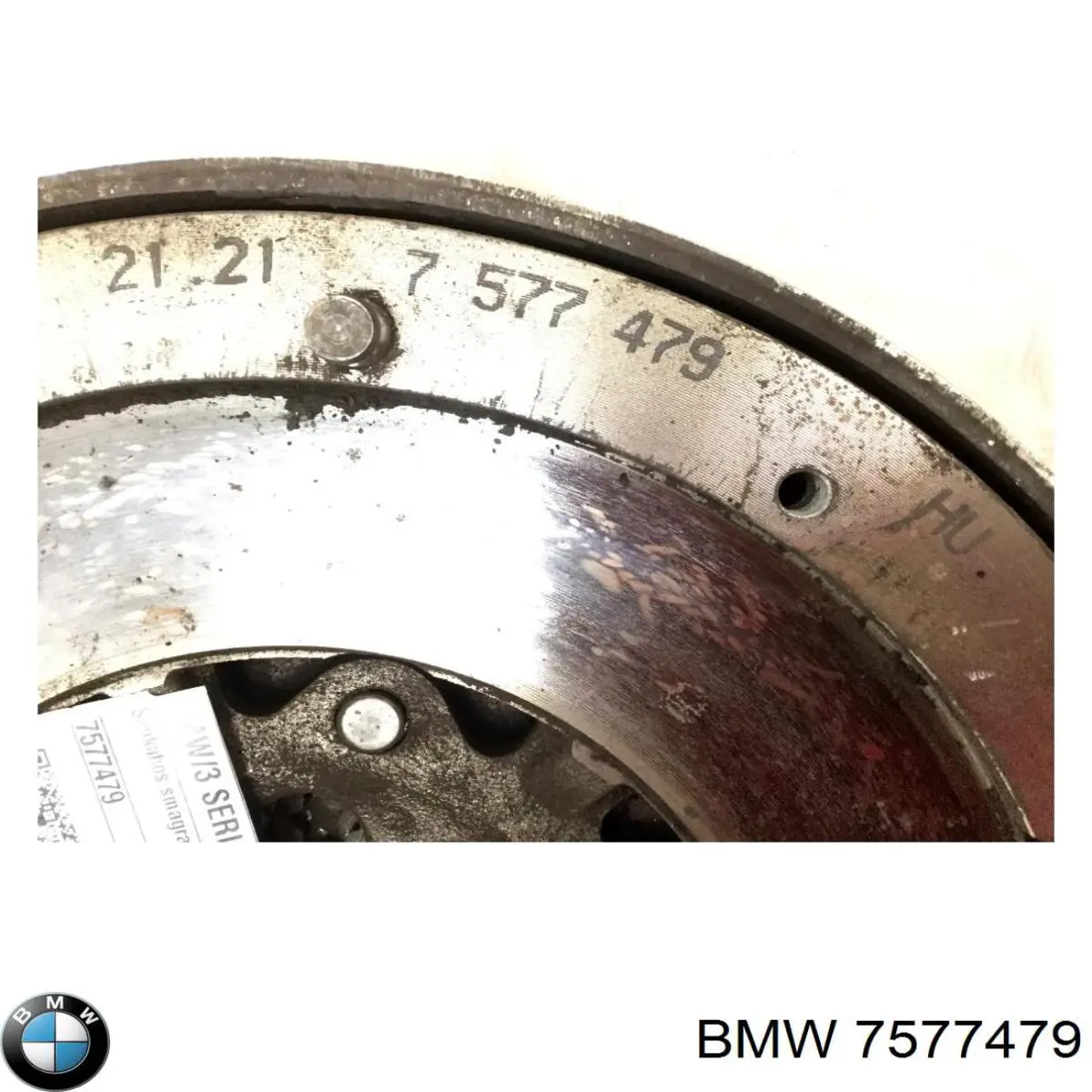 7577479 BMW volante de motor