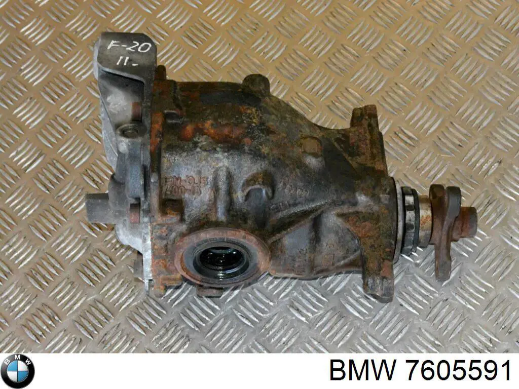 7605591 BMW Eje trasero completo