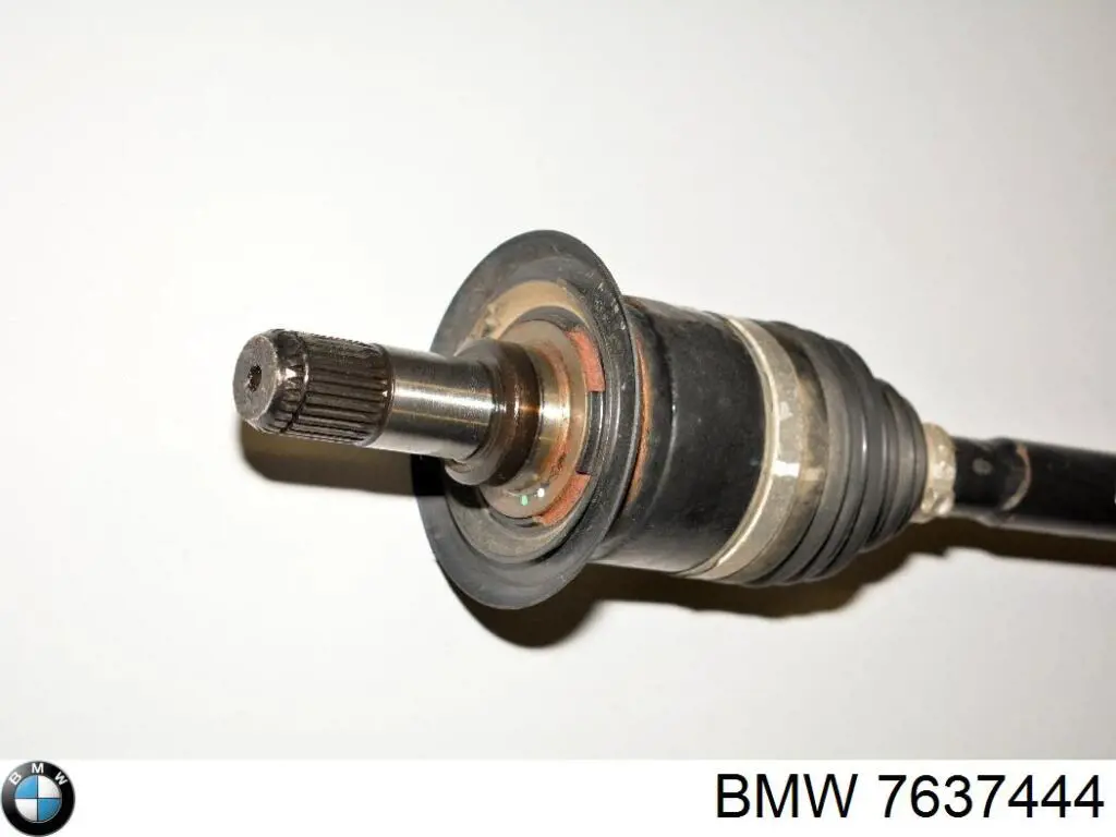 Semieje trasero derecho BMW 7637444 precio, desde 139,63 EUR