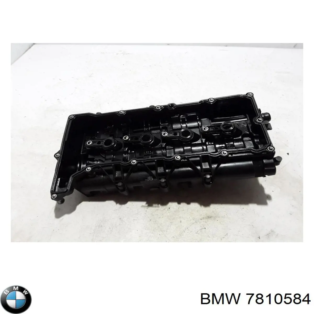7810584 BMW Tapa de culata