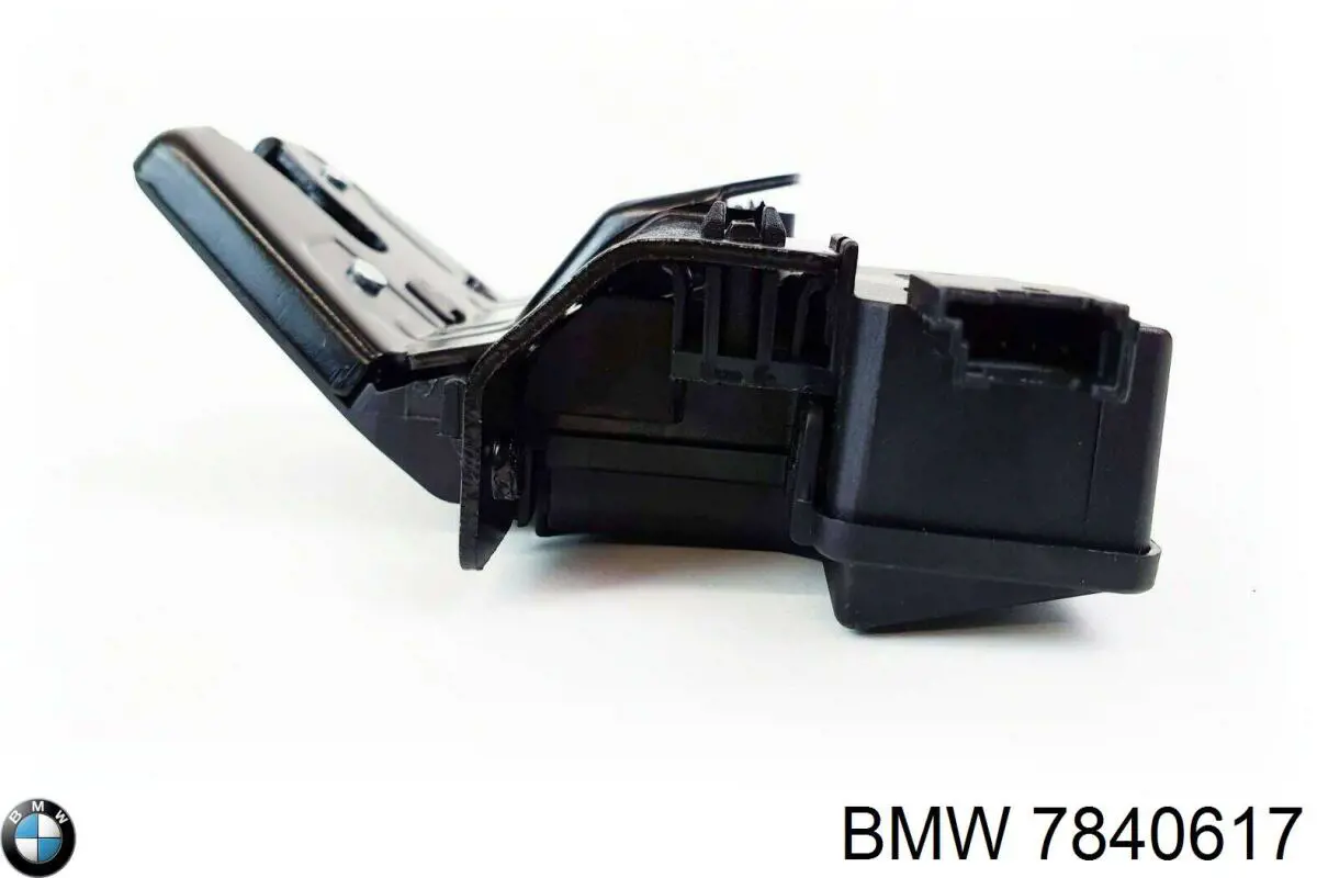 Cerradura de puerta trasera BMW 7840617