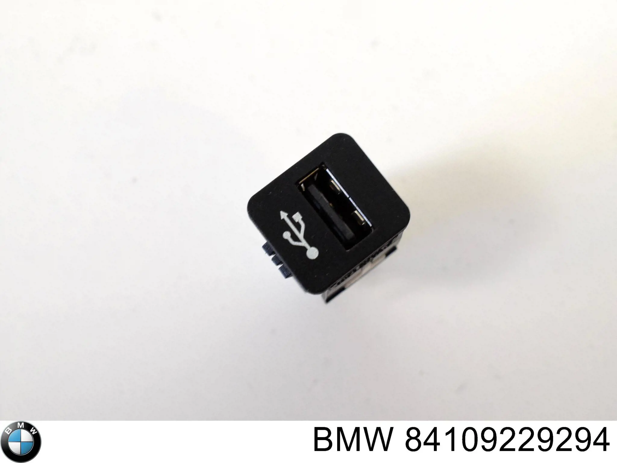 Concentrador USB BMW 84109229294 precio, desde 36,08 EUR