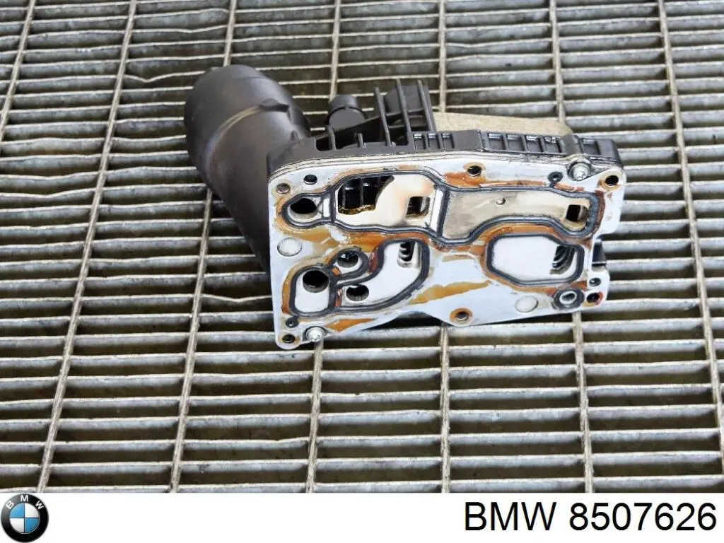 Comprar 8507626 BMW Radiador de aceite debajo del filtro