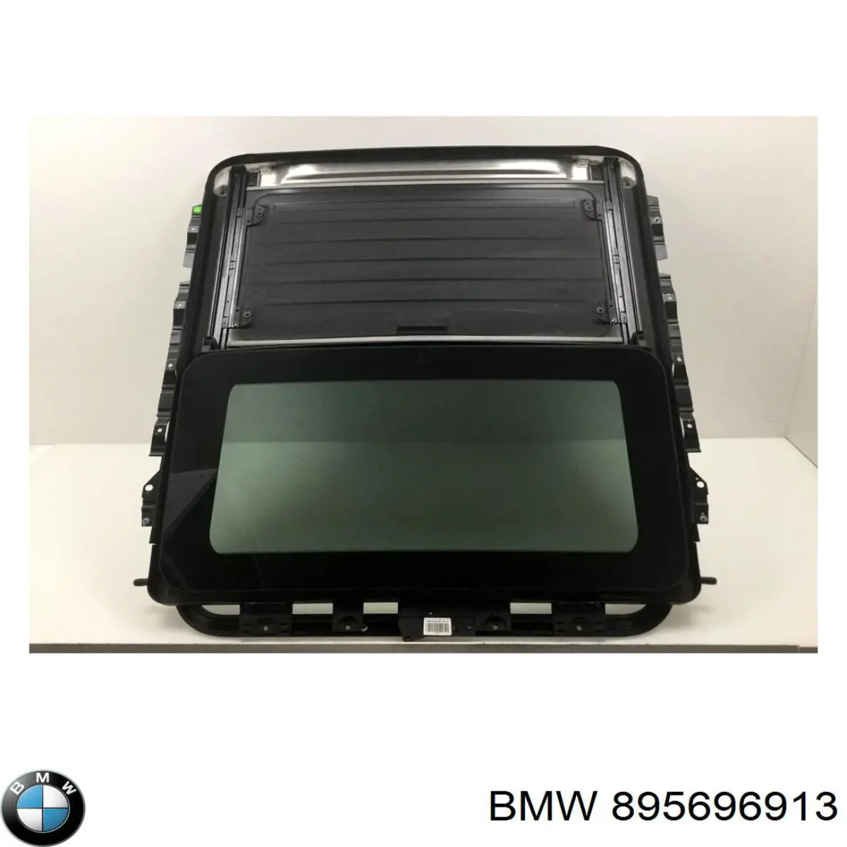 895696913 BMW 