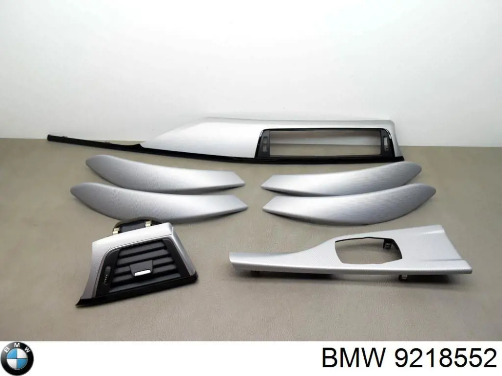 9218552 BMW Rejilla de ventilación de salpicadero