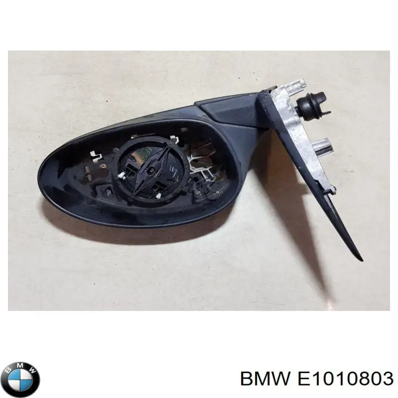 Carcasa interior del espejo retrovisor derecho E1010803 BMW