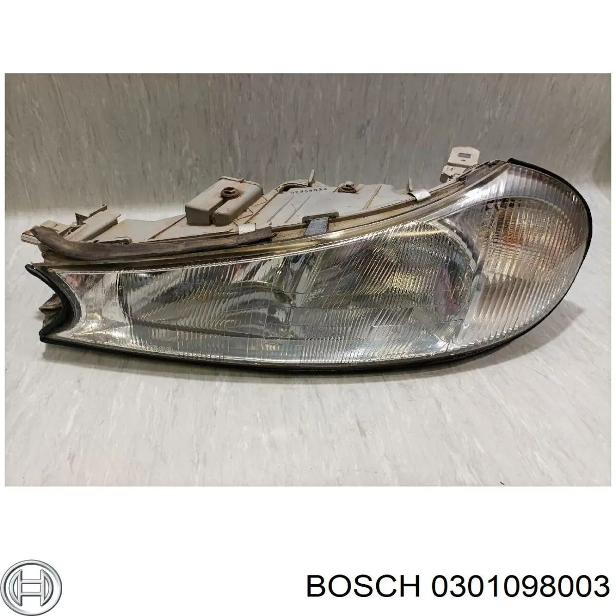 0301098003 Bosch faro izquierdo