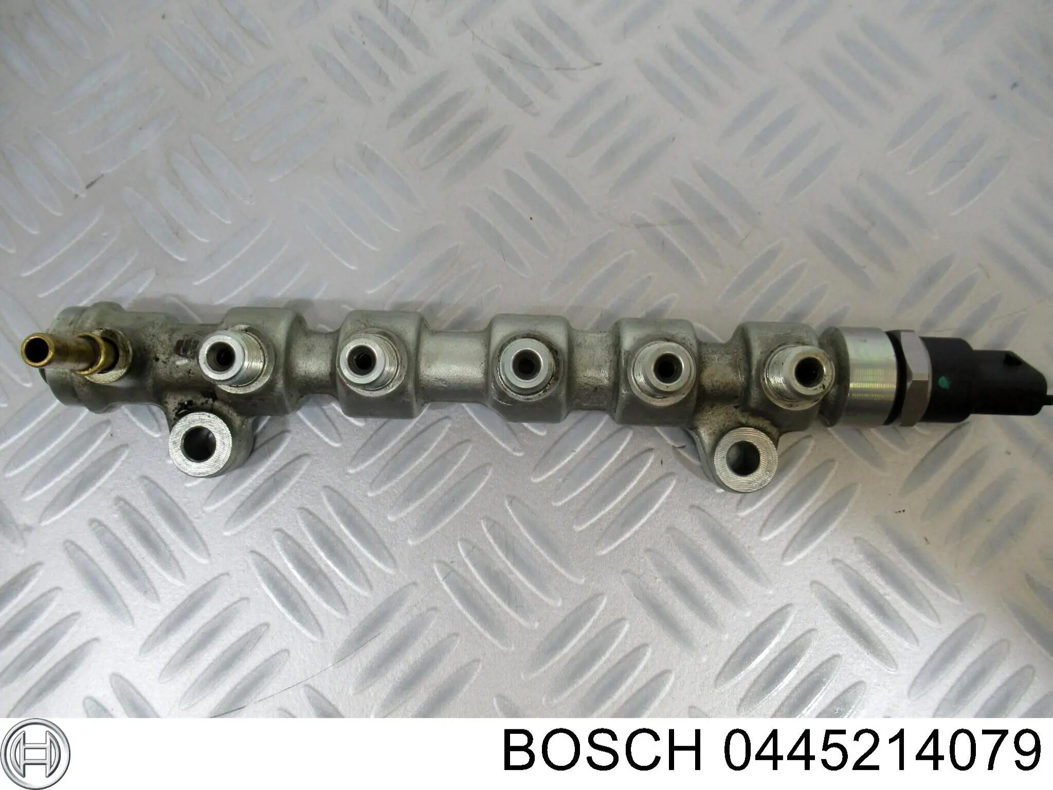 0445214079 Bosch rampa de inyectores