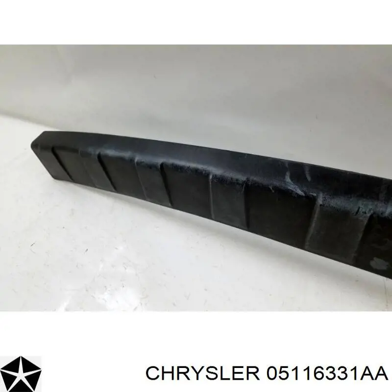 Protector superior del parachoques trasero (estribo) Chrysler 74492100AA precio, desde 80,32 EUR