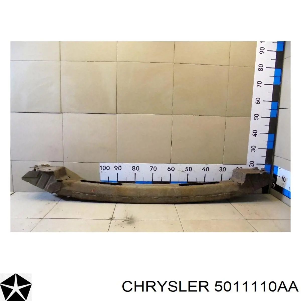 5011110AA Chrysler refuerzo parachoque delantero