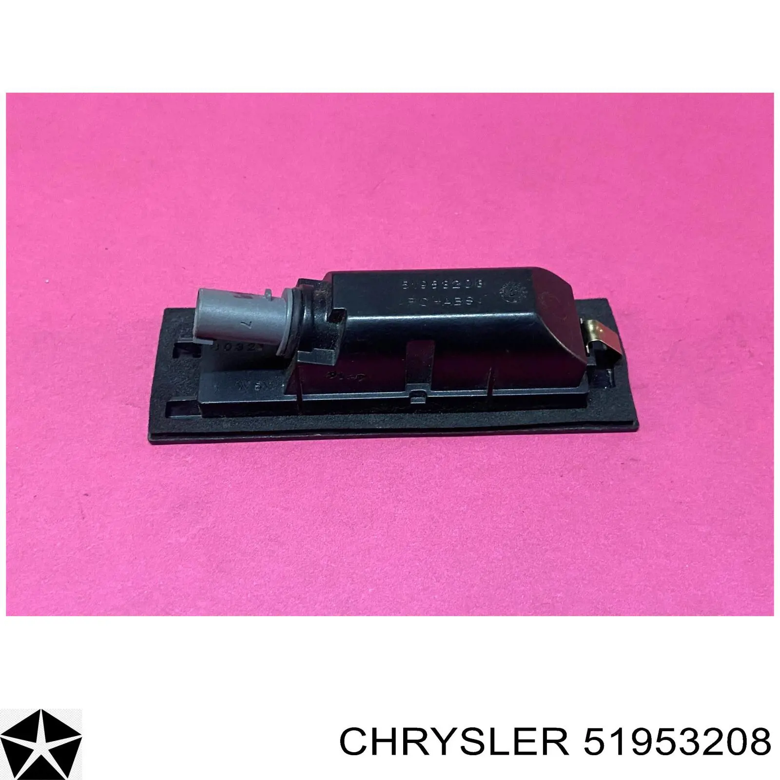 51953208 Chrysler Luz de matricula