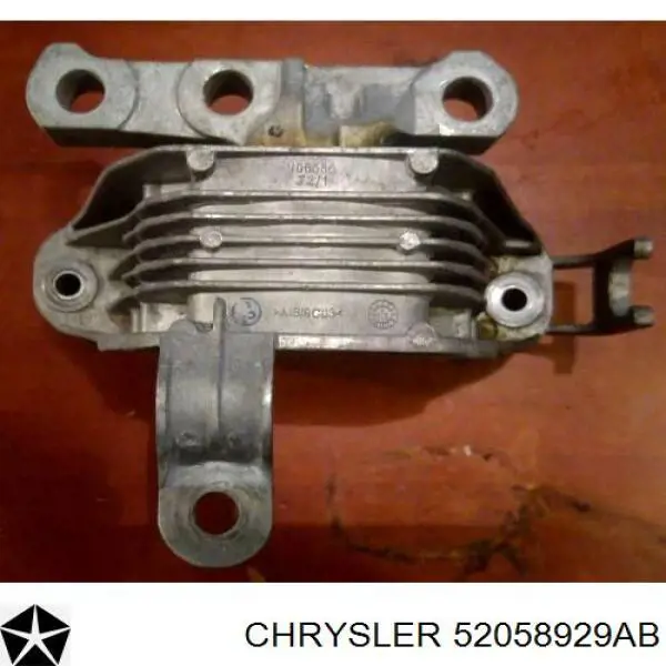 Soporte de motor izquierdo Chrysler 52058929AB