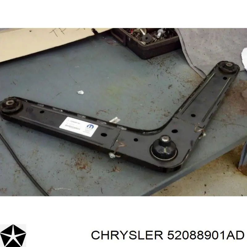 Brazo superior de suspensión trasera izquierdo/derecho 52088901AD Chrysler