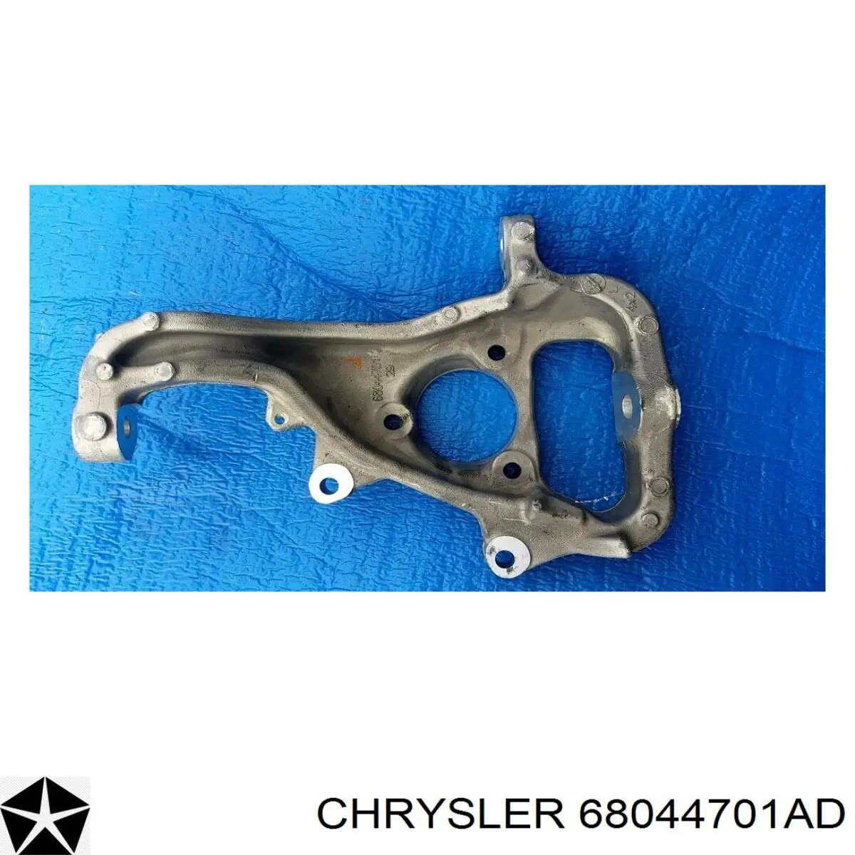 68044701AD Chrysler muñón del eje, suspensión de rueda, delantero izquierdo