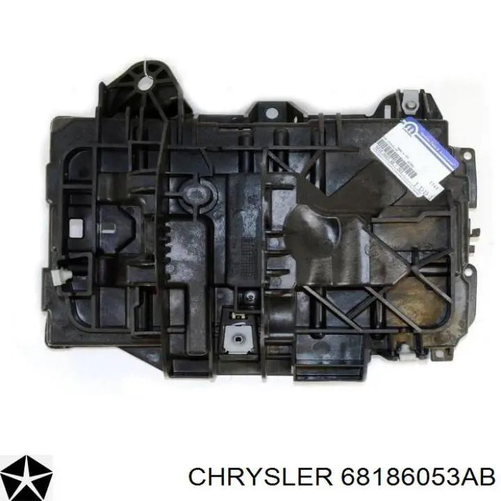 68186053AB Chrysler montaje de bateria (soporte)