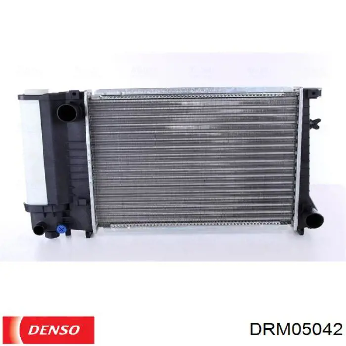 DRM05042 Denso radiador