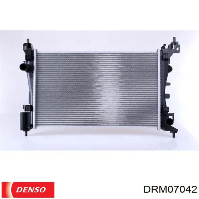 DRM07042 Denso radiador